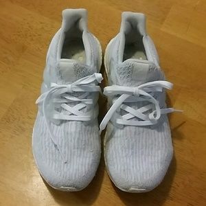 Adidas Ultra Boost Size 8 White